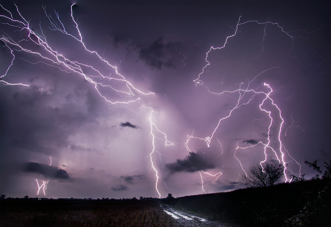 Storm lightning - emergency electrical services